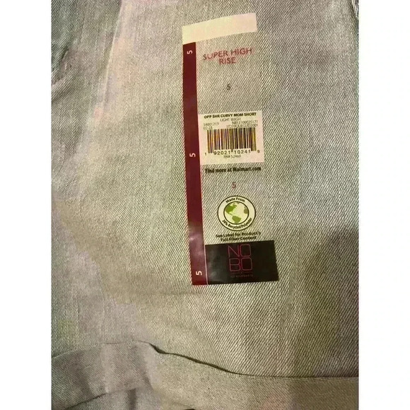 No Boundaries Super high rise mom short size 5 light wash NWT - Picture 2 of 4